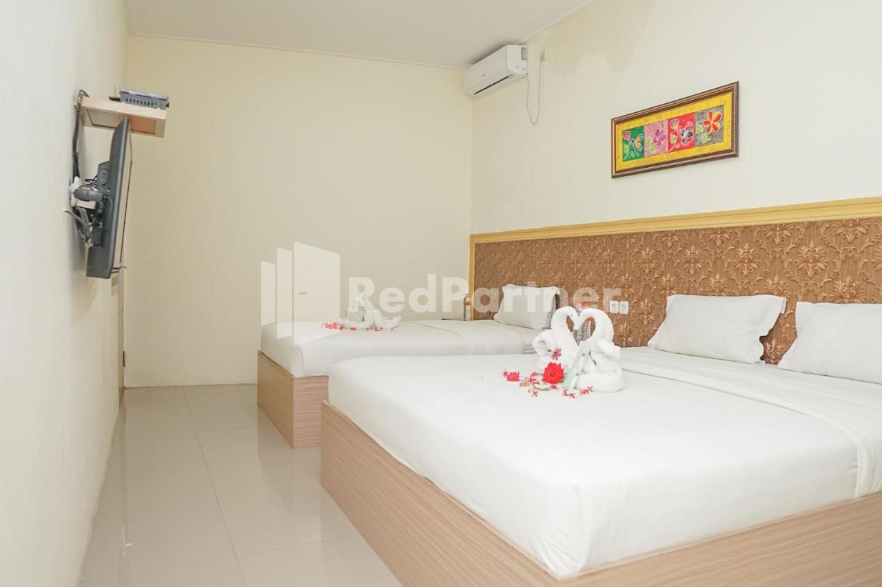 Adisa Homestay Near Saiful Anwar Маланг Екстер'єр фото