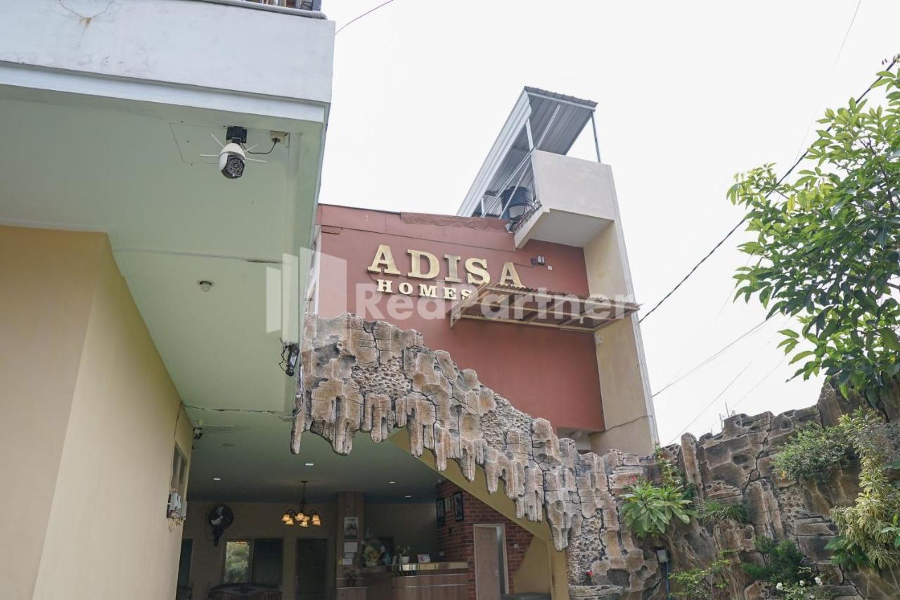 Adisa Homestay Near Saiful Anwar Маланг Екстер'єр фото